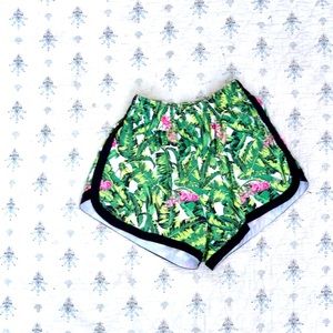 Women’s tropical print workout shorts size small